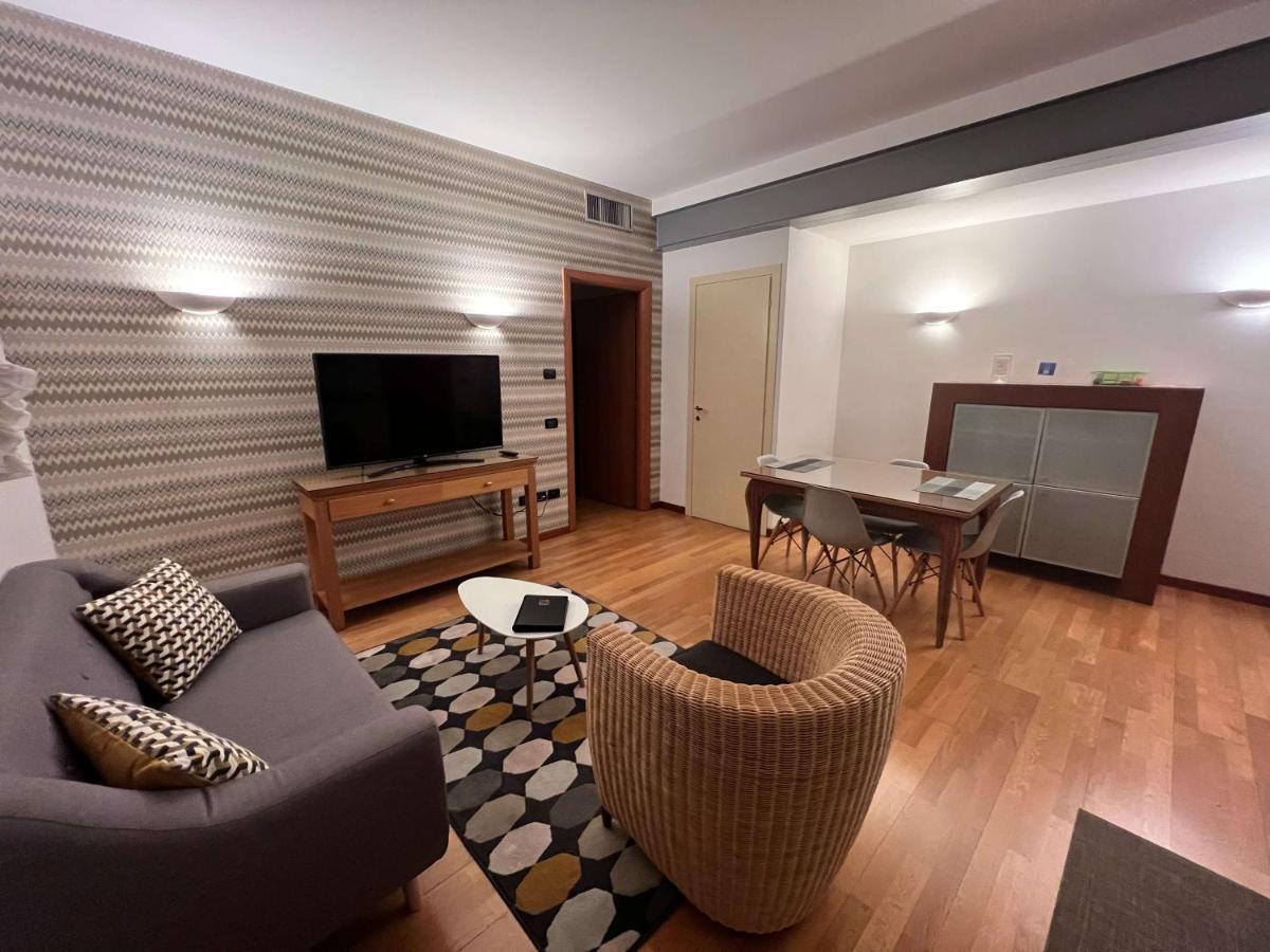 Palazzo Brando - Living Apartments Treviso Exterior foto