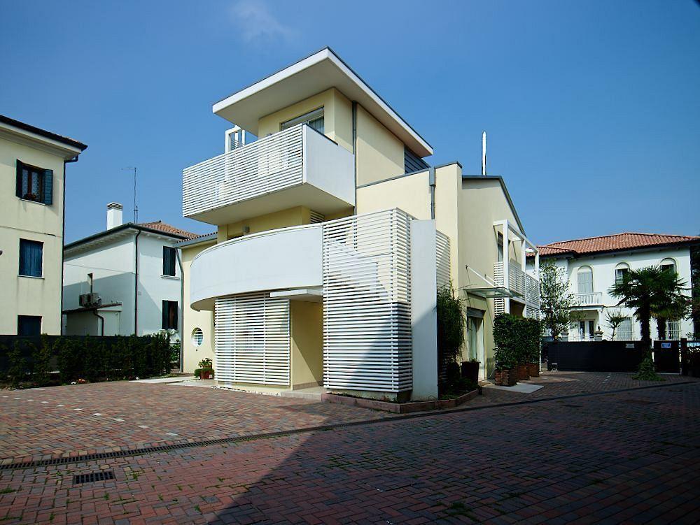 Palazzo Brando - Living Apartments Treviso Exterior foto